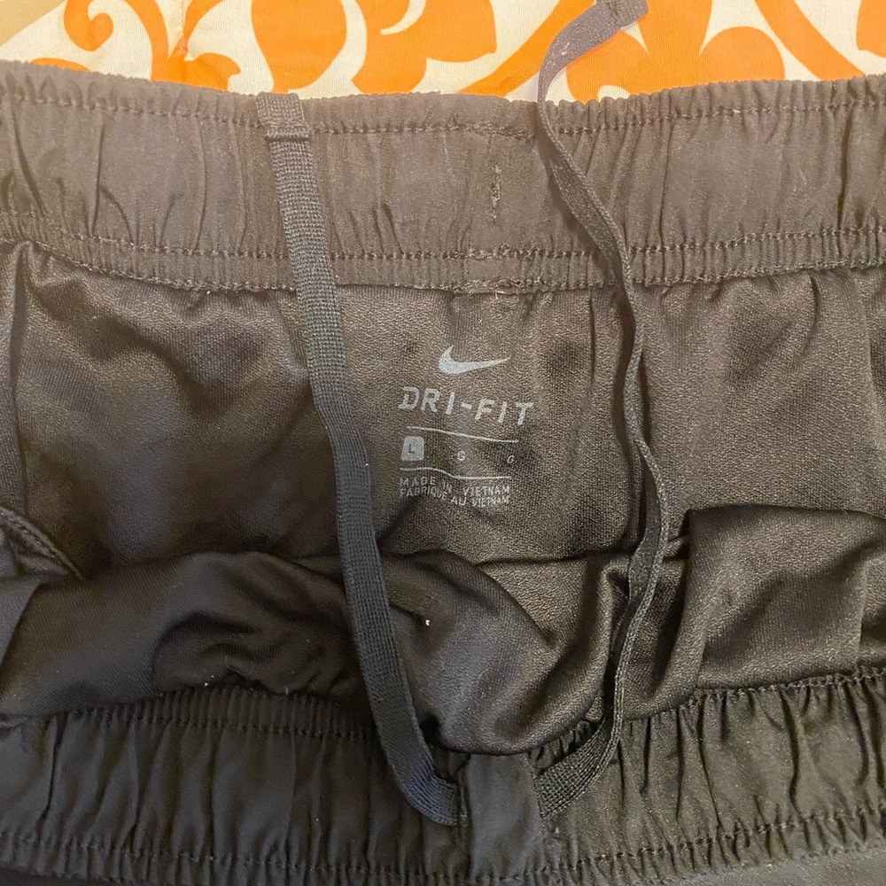 Nike Shorts - Picture 3 of 3